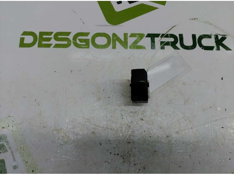 Recambio de mando elevalunas delantero derecho para nissan almera (n15) 2.0 diesel referencia OEM IAM 254110M010  
