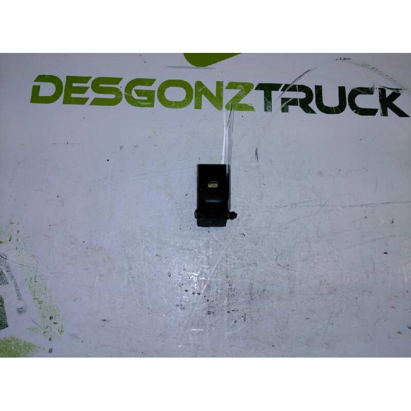 Recambio de mando elevalunas trasero izquierdo para peugeot 307 (s1) 2.0 hdi fap cat referencia OEM IAM 96360166XT  