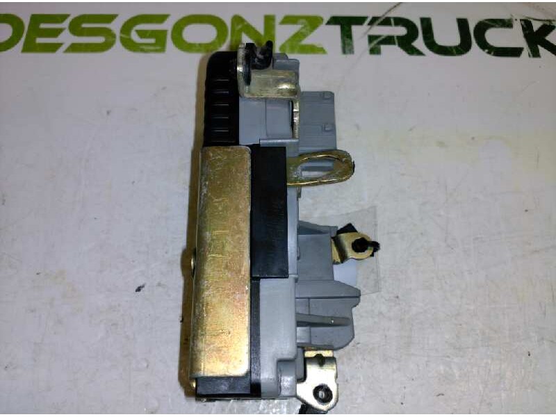 Recambio de cerradura puerta delantera derecha para peugeot 206 berlina e-music referencia OEM IAM   