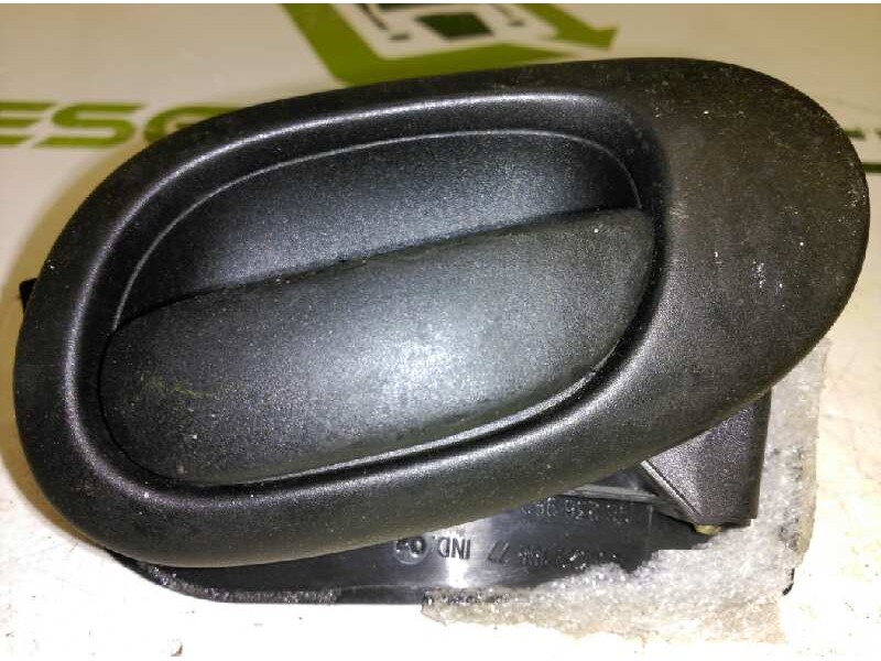 Recambio de maneta interior delantera derecha para peugeot 206 berlina e-music referencia OEM IAM   