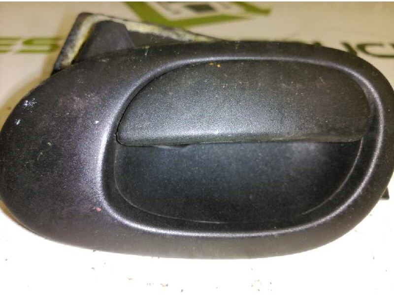 Recambio de maneta interior trasera derecha para peugeot 206 berlina e-music referencia OEM IAM   