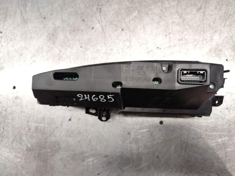 Recambio de pantalla multifuncion para mazda 3 (bl) 2.2 mzr cd (bl10) referencia OEM IAM 4579001490  