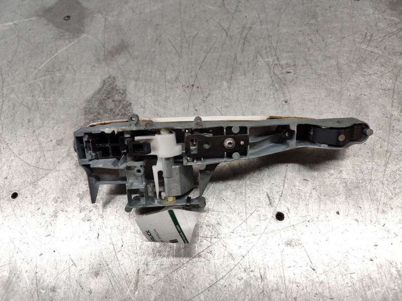 Recambio de maneta exterior delantera derecha para peugeot 207 sw confort referencia OEM IAM   
