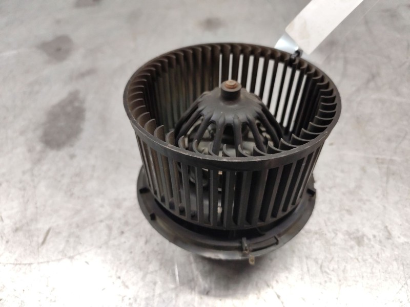 Recambio de ventilador calefaccion para dacia logan ambiance referencia OEM IAM N103300P  