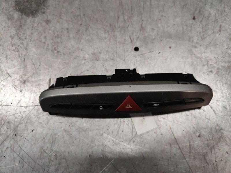 Recambio de warning para peugeot 308 confort referencia OEM IAM 9659215177  