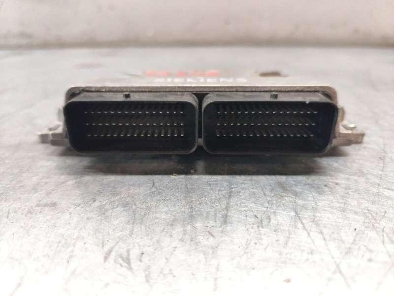 Recambio de centralita motor uce para dacia logan ambiance referencia OEM IAM 8200483732  8200326380