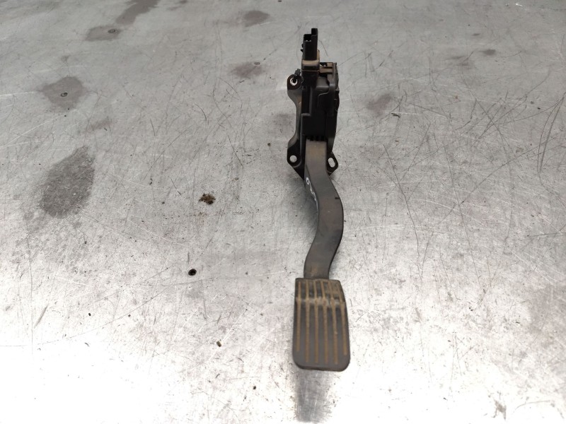 Recambio de potenciometro pedal para peugeot 207 sw confort referencia OEM IAM 9681844080  6 PINS