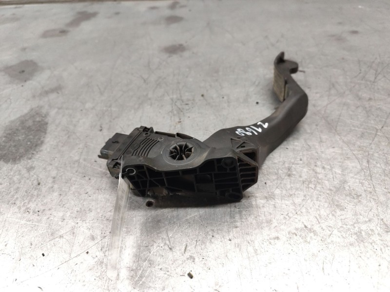 Recambio de potenciometro pedal para peugeot 207 sw confort referencia OEM IAM 9681844080  6 PINS