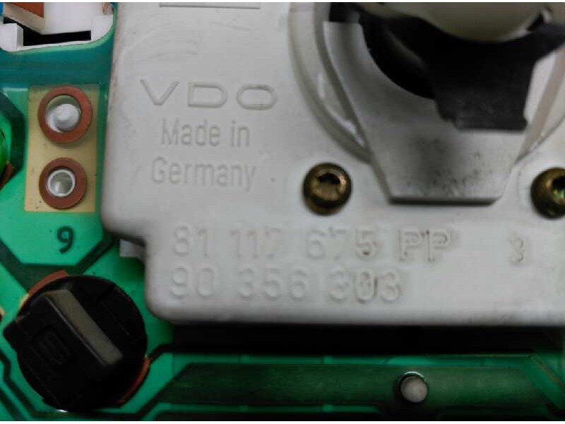 Recambio de cuadro instrumentos para opel astra f berlina gl referencia OEM IAM 90356303 81117675PP 