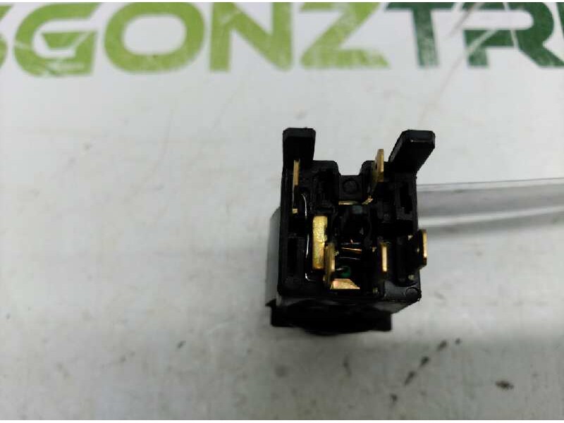 Recambio de boton antivaho para peugeot partner (s2) 1.9 diesel referencia OEM IAM   