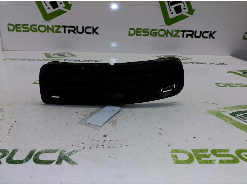 Recambio de tapa antiniebla derecha para volkswagen polo berlina (6n1) sport air referencia OEM IAM 6N0853666  