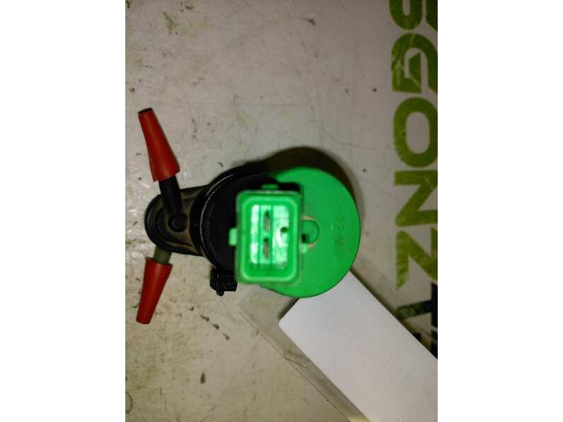 Recambio de bomba limpia para peugeot 806 universal studios port aventura referencia OEM IAM 90095  
