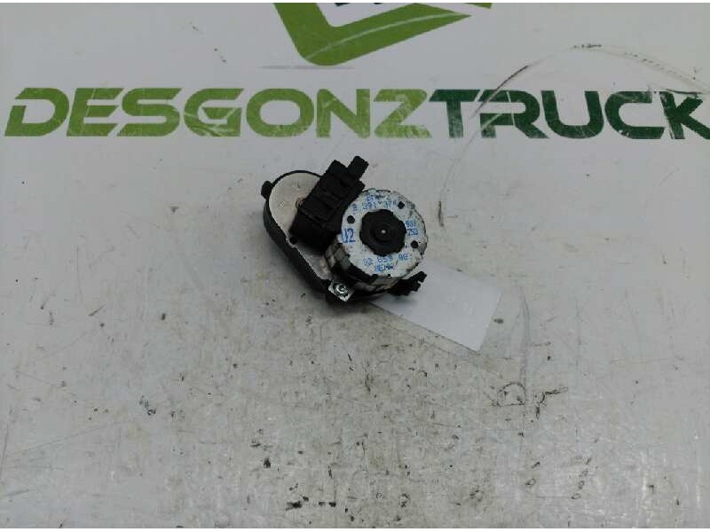 Recambio de motor regulador climatizacion para bmw serie 3 berlina (e46) 320d referencia OEM IAM 8391374  
