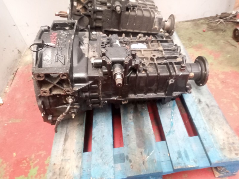 Recambio de caja cambios para man le 12.225 lc referencia OEM IAM 6s850 81320046140 1290055341