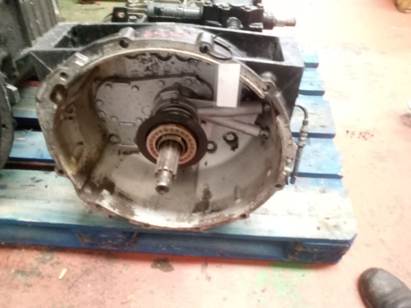 Recambio de caja cambios para man le 12.225 lc referencia OEM IAM 6s850 81320046140 1290055341