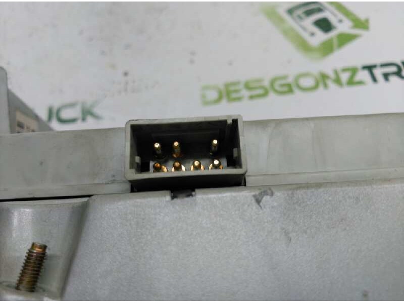 Recambio de piloto trasero derecho para mercedes clase c (w202) berlina 2.2 cat referencia OEM IAM 2028201064  