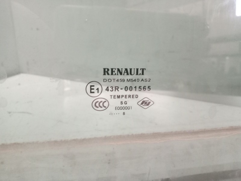 Recambio de luna delantera izquierda para renault magnum ab 2005 12.8 diesel referencia OEM IAM 7421017124  