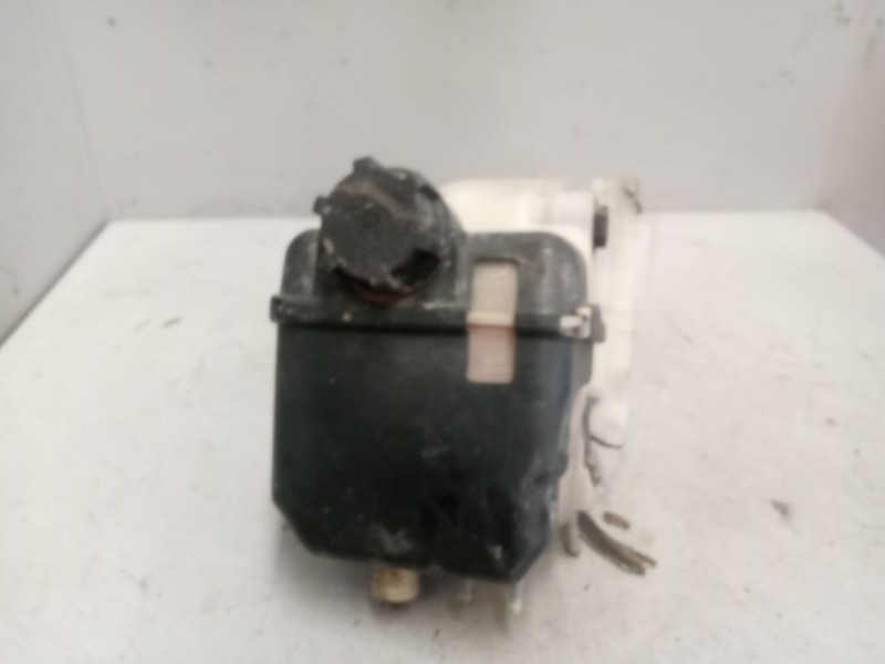 Recambio de deposito expansion para scania serie 4 (p 94 d) referencia OEM IAM 1511775  