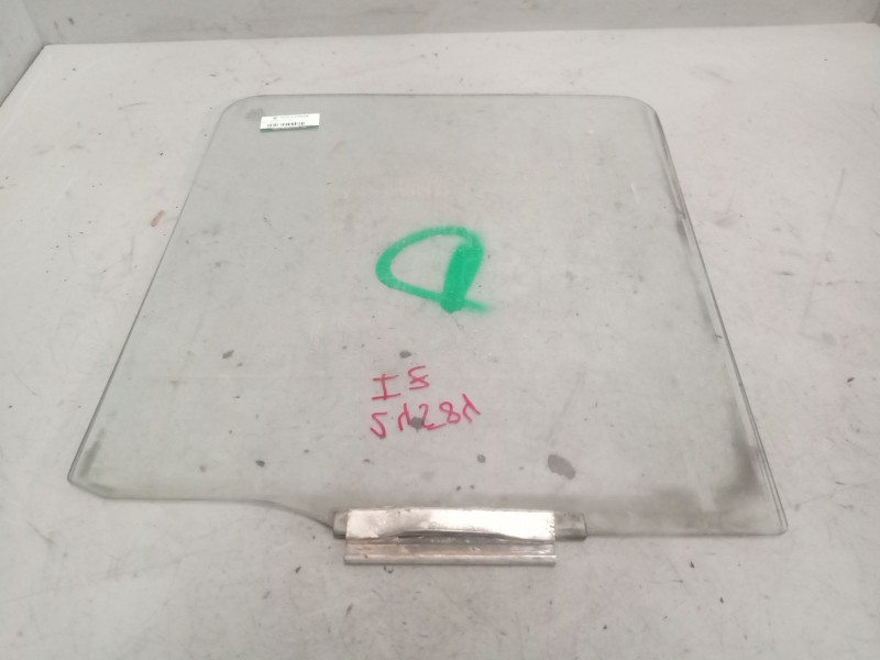 Recambio de luna delantera izquierda para man le 12.225 lc referencia OEM IAM 85626500013  