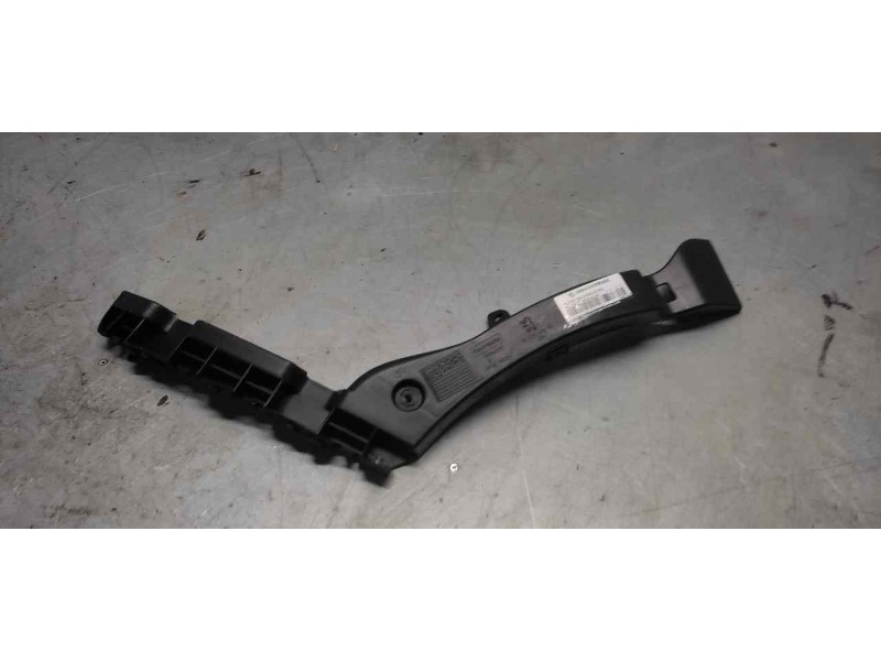 Recambio de soportes paragolpes para peugeot 3008 active referencia OEM IAM 9683045680  
