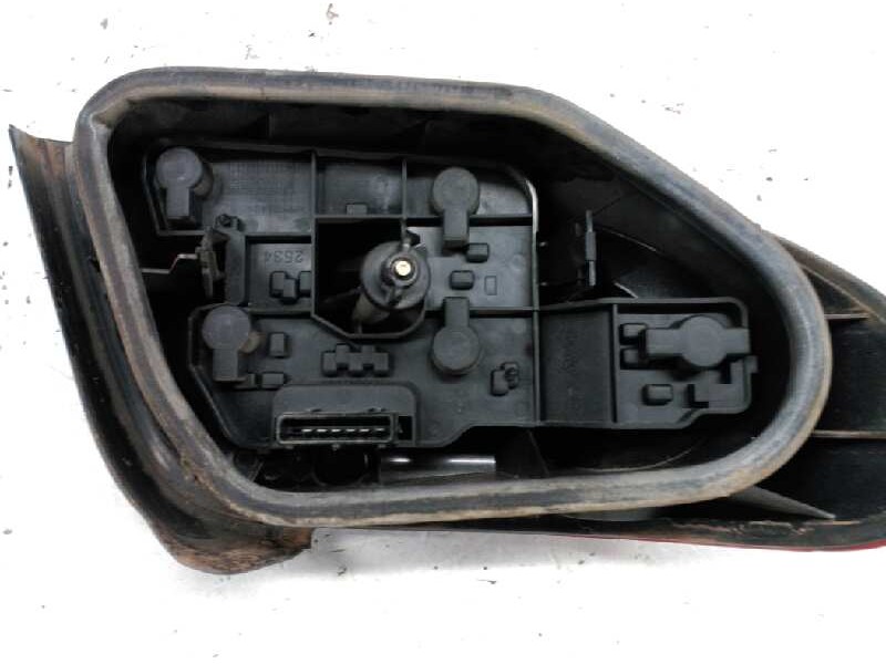 Recambio de piloto trasero derecho para citroen xsara berlina 1.9td attraction referencia OEM IAM   