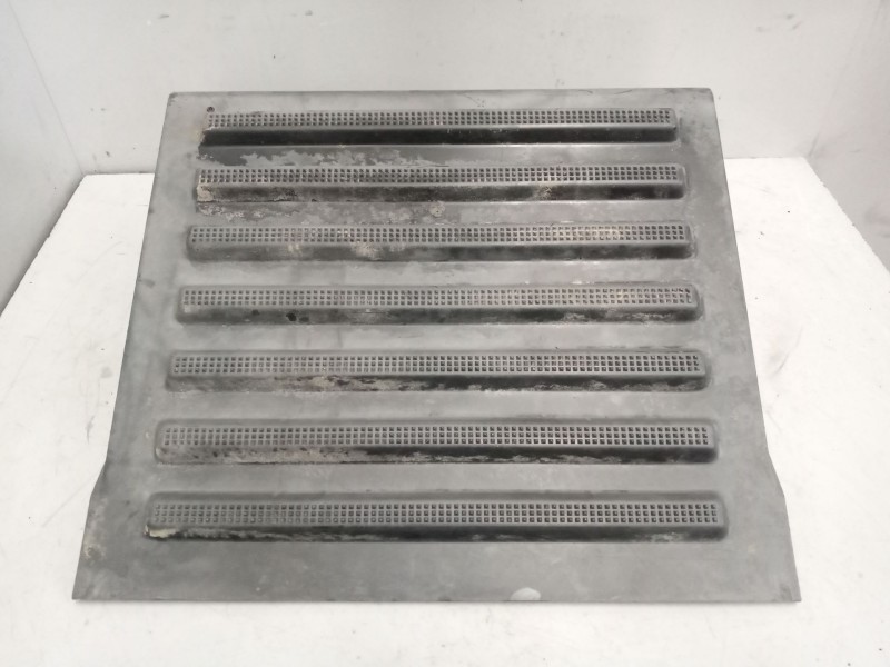 Recambio de tapa bateria para volvo fh xxx 12.8 diesel referencia OEM IAM 3127594  