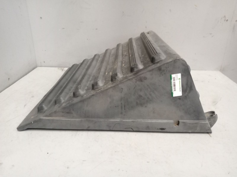 Recambio de tapa bateria para volvo fh xxx 12.8 diesel referencia OEM IAM 3127594  