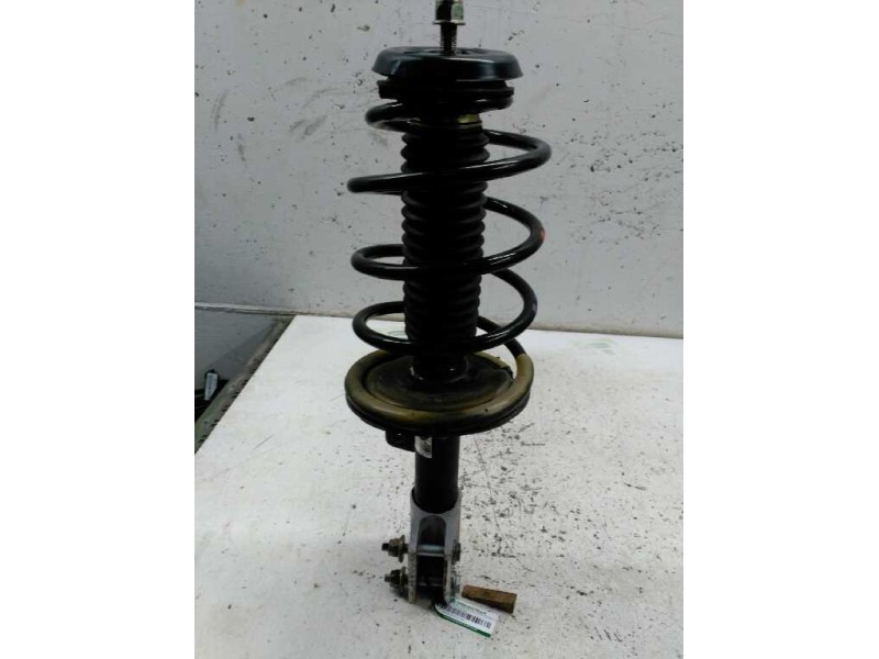 Recambio de amortiguador delantero derecho para peugeot 307 berlina (s2) xt referencia OEM IAM   