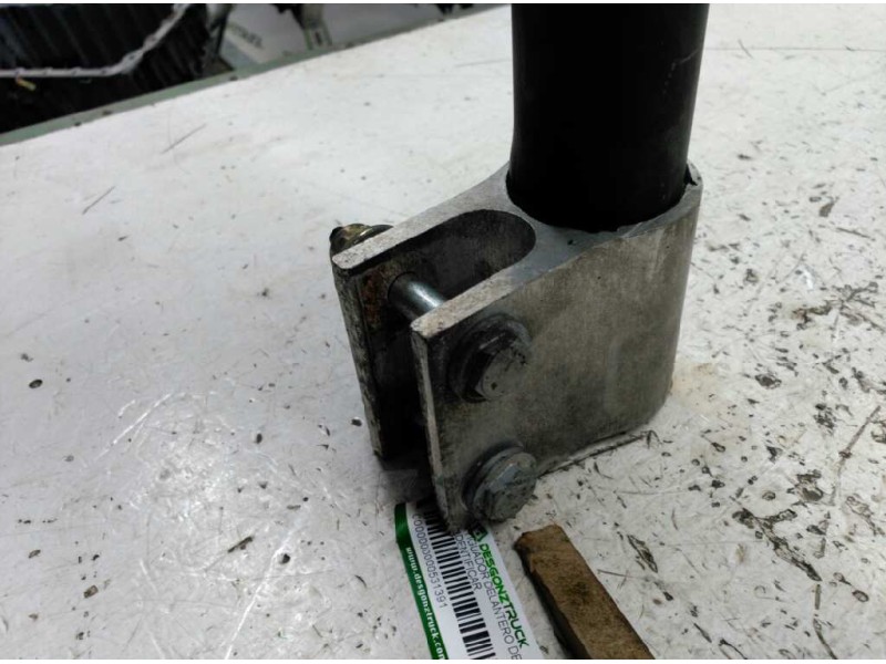 Recambio de amortiguador delantero derecho para peugeot 307 berlina (s2) xt referencia OEM IAM   