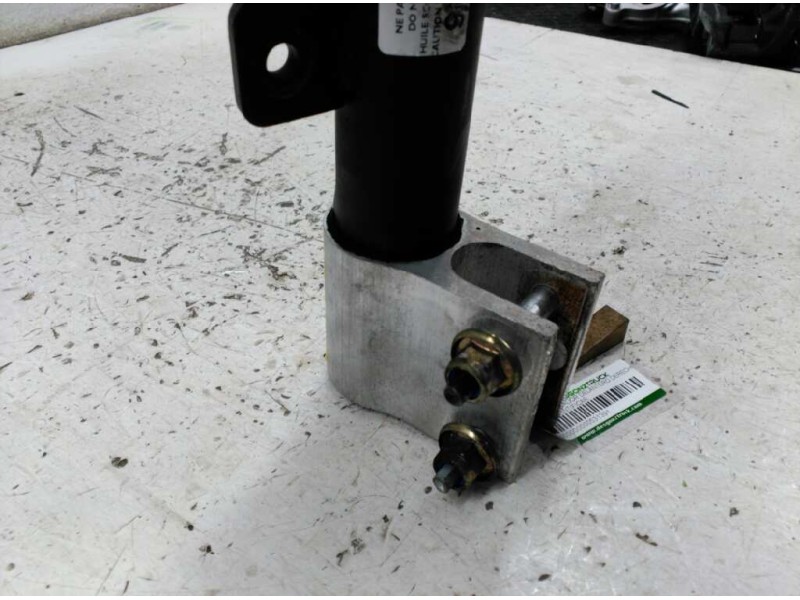 Recambio de amortiguador delantero derecho para peugeot 307 berlina (s2) xt referencia OEM IAM   