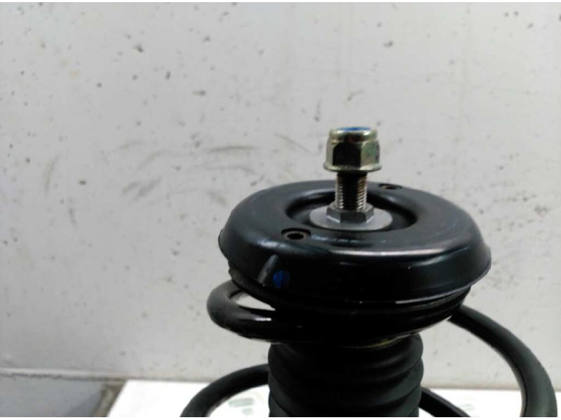 Recambio de amortiguador delantero derecho para peugeot 307 berlina (s2) xt referencia OEM IAM   