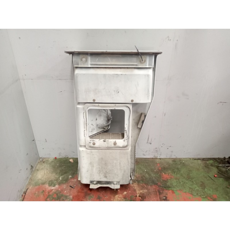 Recambio de peldaño izquierdo para renault magnum 4xx.18/4xx.26 02  12.0 diesel referencia OEM IAM   