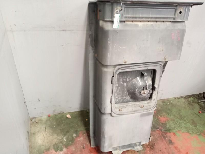 Recambio de peldaño izquierdo para renault magnum ab 2005 12.8 diesel referencia OEM IAM   