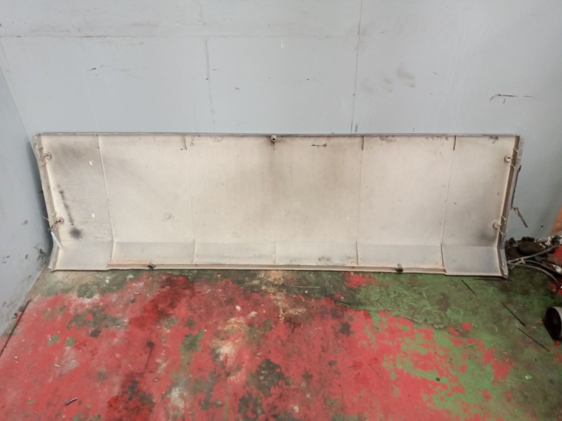 Recambio de moldura para renault magnum ab 2005 12.8 diesel referencia OEM IAM 5000937387  MOLDURA DELANTERA