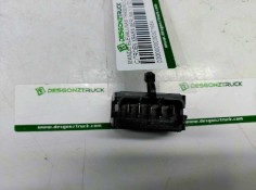 Recambio de mando elevalunas trasero derecho para citroen xsara berlina 1.9 td sx referencia OEM IAM    2