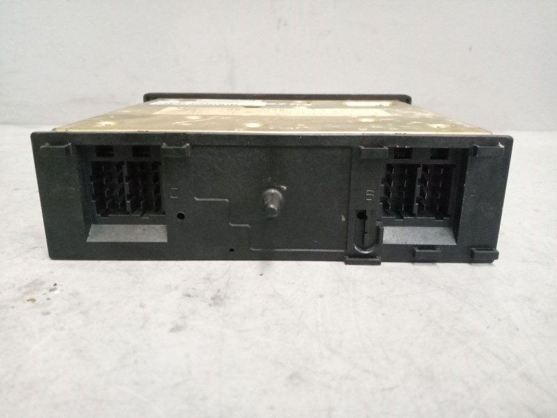 Recambio de tacografo para iveco eurocargo 05.03  3.9 diesel referencia OEM IAM SRNOI1006  24702233