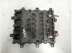 Recambio de caja reles / fusibles para renault magnum 4xx.18/4xx.26 02  12.0 diesel referencia OEM IAM 5010590677   2