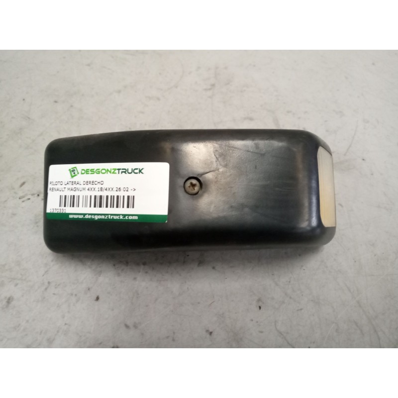 Recambio de piloto lateral derecho para renault magnum 4xx.18/4xx.26 02  12.0 diesel referencia OEM IAM   