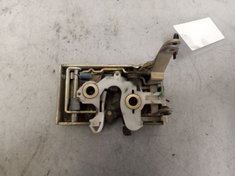 Recambio de cerradura puerta delantera derecha para renault magnum 4xx.18/4xx.26 02  12.0 diesel referencia OEM IAM   