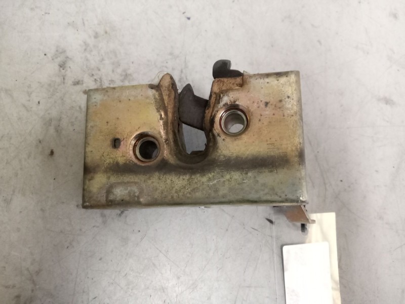 Recambio de cerradura puerta delantera derecha para renault magnum 4xx.18/4xx.26 02  12.0 diesel referencia OEM IAM   