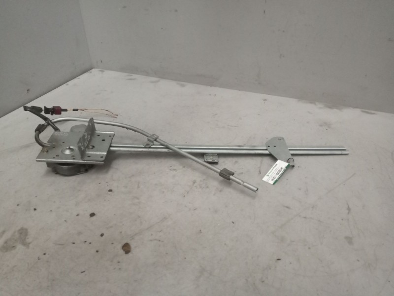 Recambio de elevalunas delantero derecho para renault magnum 4xx.18/4xx.26 02  12.0 diesel referencia OEM IAM 5010468940  