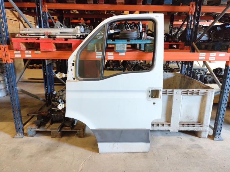 Recambio de puerta delantera izquierda para iveco daily iv caja/chasis 70c17, 70c17 /p referencia OEM IAM   