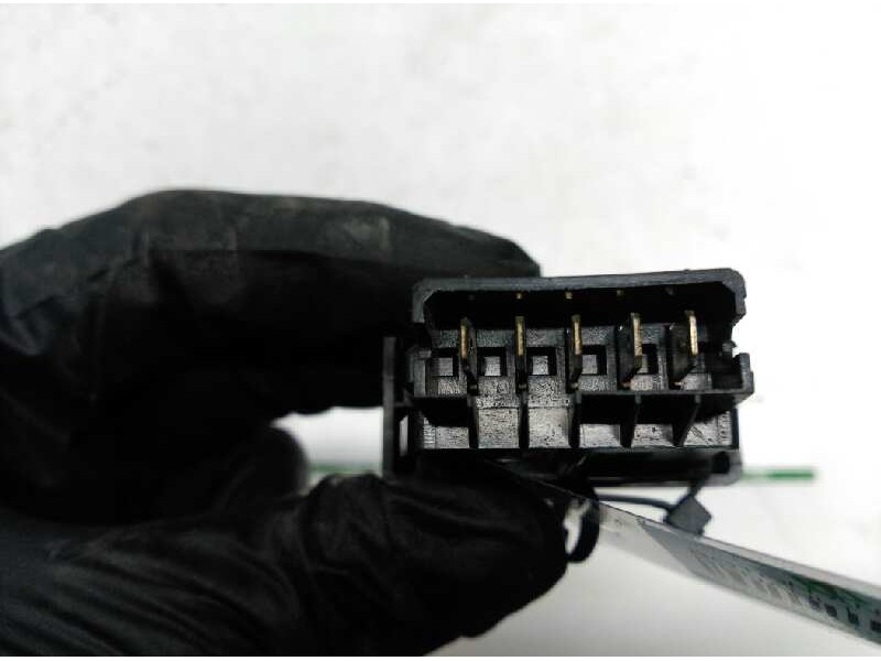 Recambio de boton antivaho para renault 19 (b/c/l53) referencia OEM IAM   