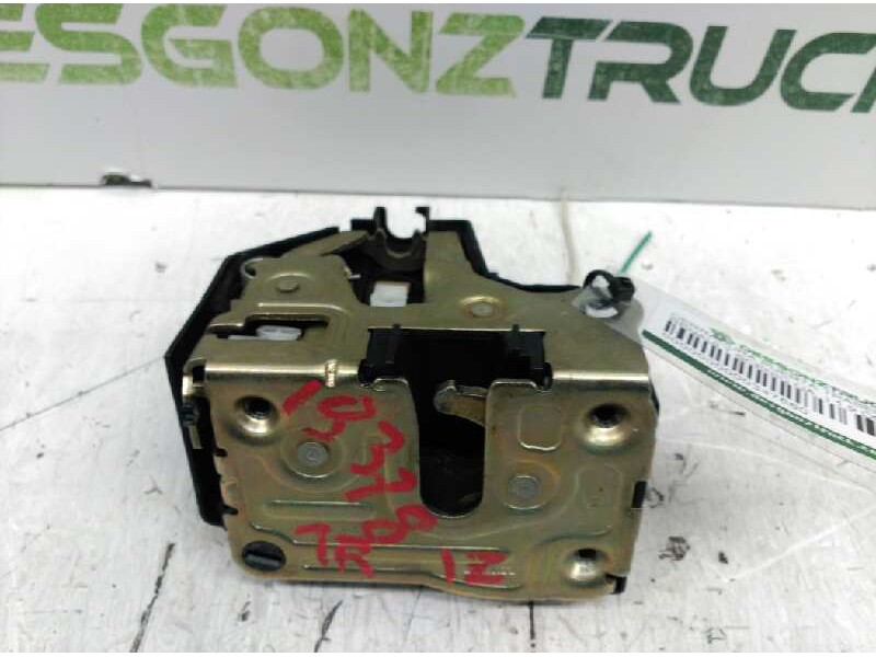 Recambio de cerradura puerta trasera izquierda para renault scenic (ja..) 1.9 dci authentique referencia OEM IAM 7700434602  