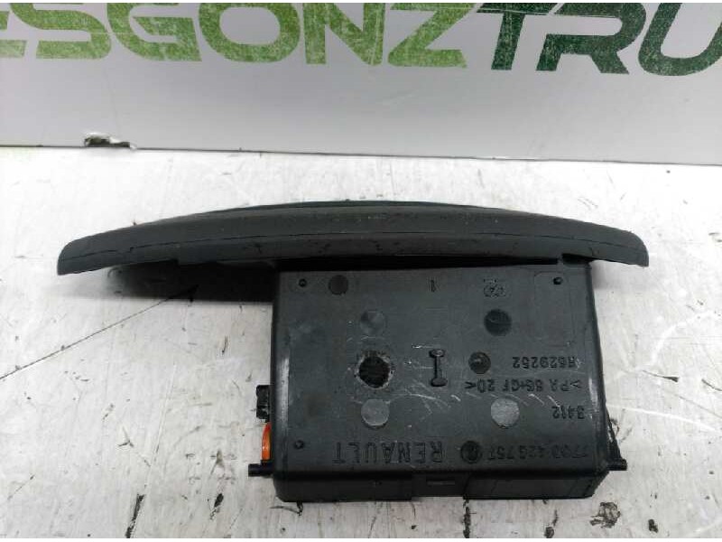 Recambio de cenicero para renault scenic (ja..) 1.6 16v authentique (ja0b/11) referencia OEM IAM 7700426758  