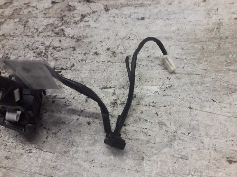 Recambio de mando volante para toyota corolla verso (r1) 1.8 luna referencia OEM IAM 8425064010B0  