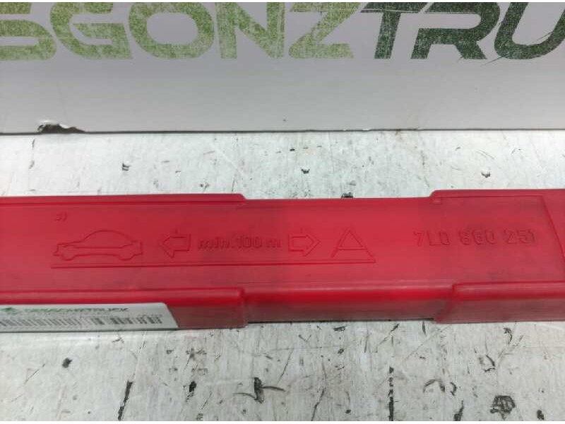 Recambio de triangulo emergencias para audi a3 (8p) 1.9 tdi ambiente referencia OEM IAM   