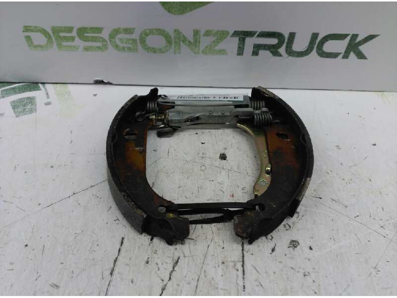 Recambio de zapatas de freno traseras para peugeot 206 berlina x-line referencia OEM IAM   