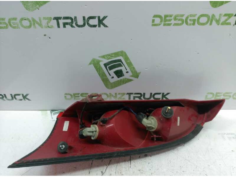 Recambio de piloto trasero derecho para ford focus berlina (cak) trend referencia OEM IAM XS4X13404AC  