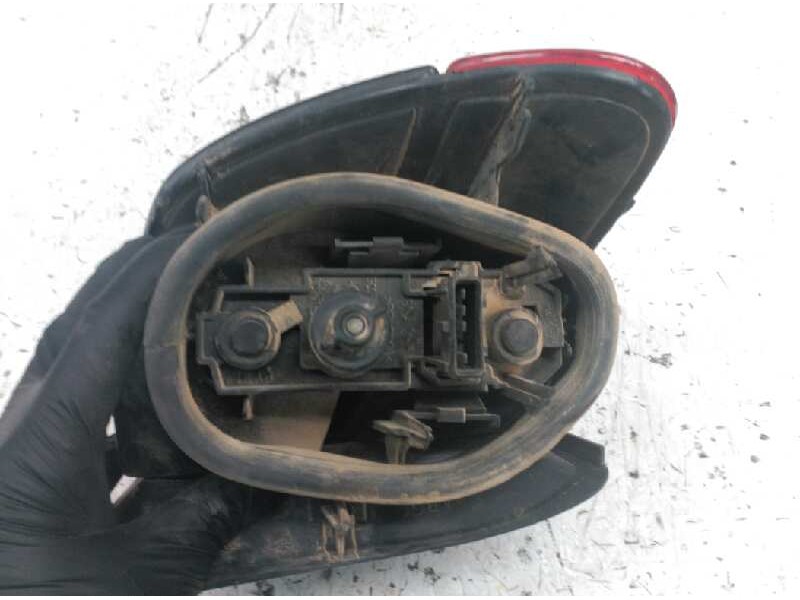 Recambio de piloto trasero derecho para peugeot 406 break (s1/s2) 1.9 turbodiesel cat referencia OEM IAM   